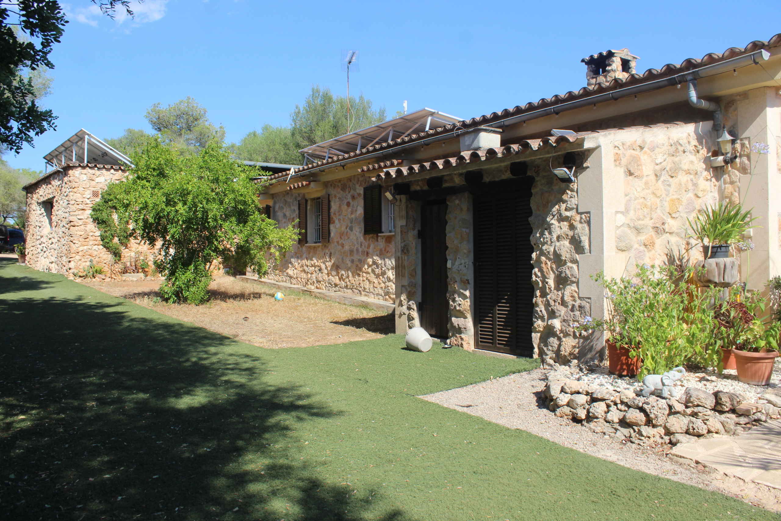IMG_8415 Spain-A self-sufficient Mediterranean finca with land, guest accommodation and exceptional lifestyle potential in Mallorca – SP0315